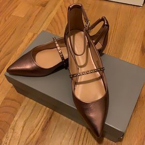 Halston heritage Arwen flats 5.5 New